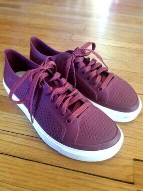 Crocs Citilane Roka Sneaker Women's size 9
